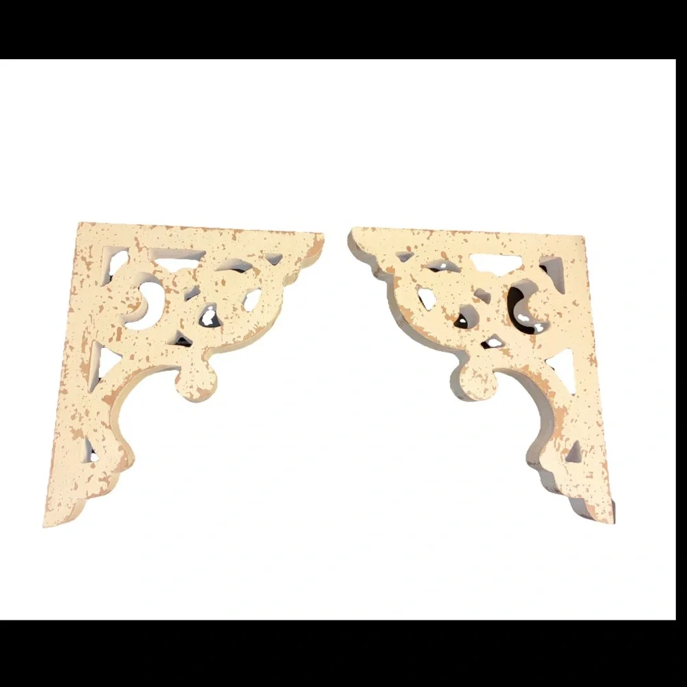 American Art Décor Distressed Wood Wall Corbel 2-piece Set